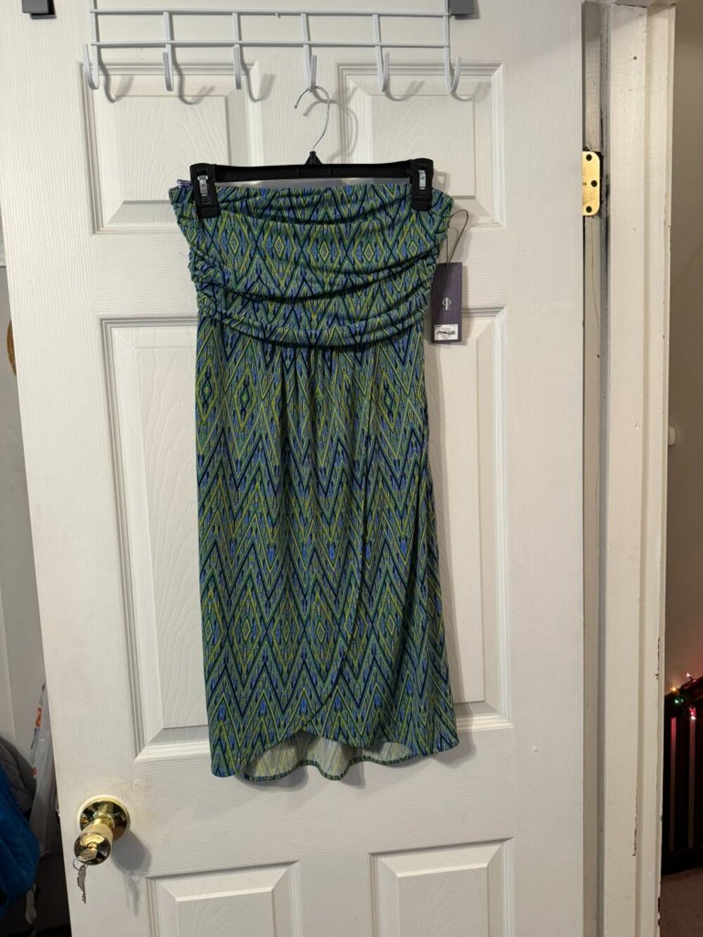 Jennifer Lopez Strapless Green and Blue Patterned Faux Wrap dress. Size S.  NWT.